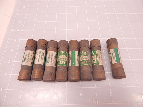 LOT OF 8 BUSS NON-60 FUSES T75457