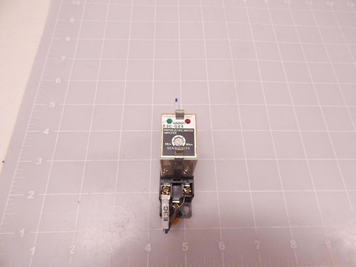 OMRON E3C-GE4 PHOTOELECTRIC SWITCH AMPLIFIER T77234