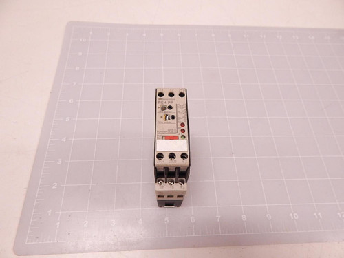 TELEMECANIQUE RE4 PP13BU TIME DELAY RELAY T77707