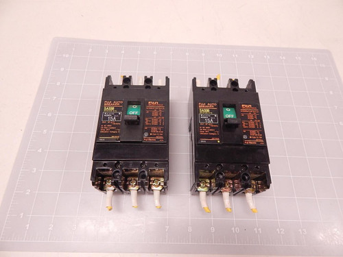 LOT OF 2 FUJI ELECTRIC SA33B AUTO BREAKER T75531