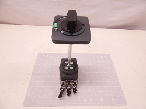 SCHNEIDER ELECTRIC EZC100F 60A CIRCUIT BREAKER W/ DIRECT STANDARD ROTARY HANDLE T82178