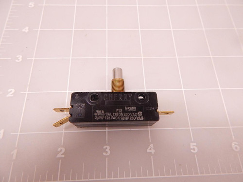 LOT OF 201 CHERRY E13 POTENTIOMETER 125 OR 250 VAC 15 A 3/4 HP T81829