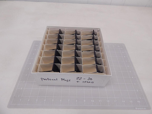 Lot of 21 Perkin Elemer 7000674 Protocol Plugs T92868 For Sale