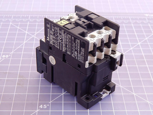 LOT OF 2 MOELLER DIL00M-01 CONTACTOR T98009