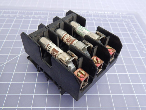 Lot of 7 Bussmann BC6033B Fuse Holders w/ Fuses T100492 For Sale