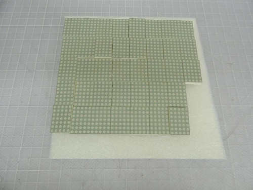 Lot of 38 AOM-C12571E LED Display T101829 For Sale