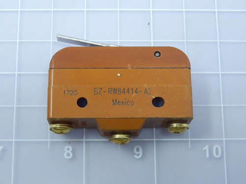Micro Switch BZ-RW84414-A2 Basic / Snap Action Switches SPDT 15A 250Vac Straight Lever T106272 For Sale