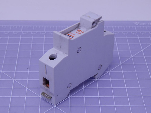 Lot of 9 Legrand 01127 Fuse Holders 32 A T114372 For Sale