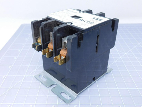 ABB DP60C3P-1 Definite Purpose Contactor 3 Pole 60 Amps 600 V T118409 For Sale