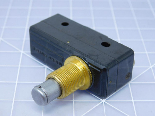 Honeywell M8805/1-018 Basic / Snap Action Switches LARGE BASICS T122425 For Sale