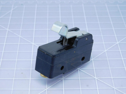 Micro Switch BZ-2RW80147-A2 Basic / Snap Action Switch Sim Roller Actuator Slvr Contacts -Screw 15 A 480 VAC 250 VDC 0.5 N T122284 For Sale