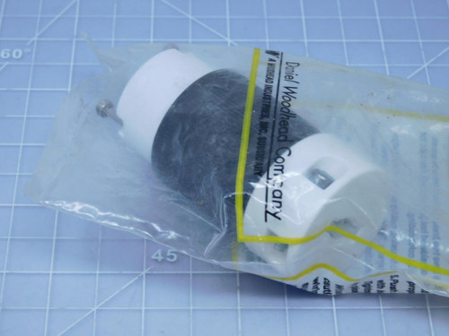 Lot of 2 Woodhead 5269    NEMA 5-15R 15A 125V
Connector Safeway For Sale