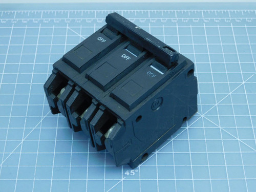 G813  Circuit Breaker 60 A 3 Pole For Sale