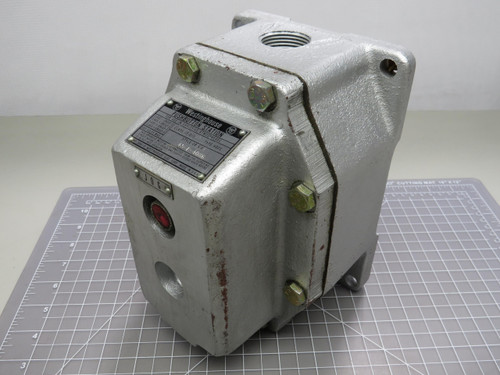 Westinghouse Type HDCE Class 15-010 Pushbutton Station For Sale