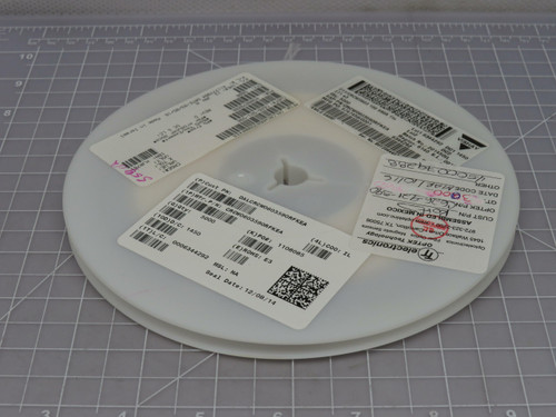 Lot of 2900 Vishay CRCW0603590RFKEA C626-921-590 Thick Film Resistors - SMD 1/10 watt 590 ohms 1% For Sale