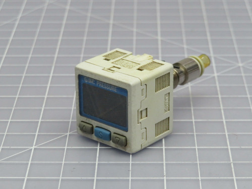 SMC ZSE30AF-01-N-M  Pressure Switch 12-24VDC   For Sale