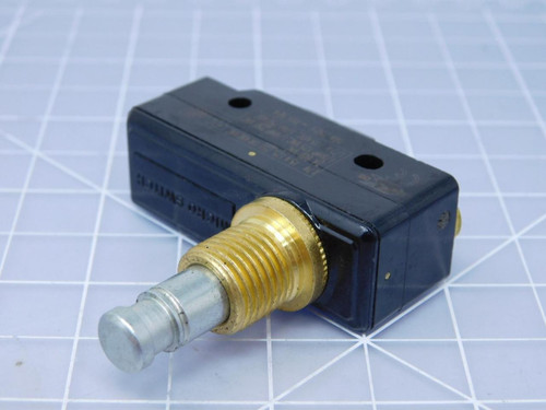 Honeywell BZ-7RQ67 Basic / Snap Action Switches Large Basic Switch T122418 For Sale