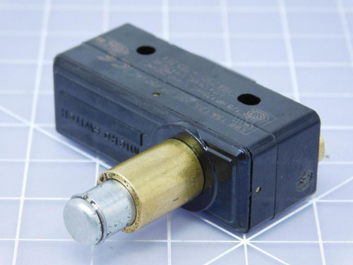 Honeywell BZ-2RQ-A2 Basic / Snap Action Switches 15A @ 125 VAC SPDT Plunger Screw T122420 For Sale