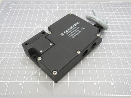 Schmersal AZM 161SK-24RKA-024-M16  Safety Interlock Switch For Sale