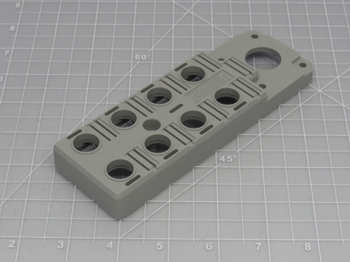 Lot of 200 Brad Harrison 1302030348 70-1966-06 Micro MPIS 8-J Base Grey CLNX For Sale