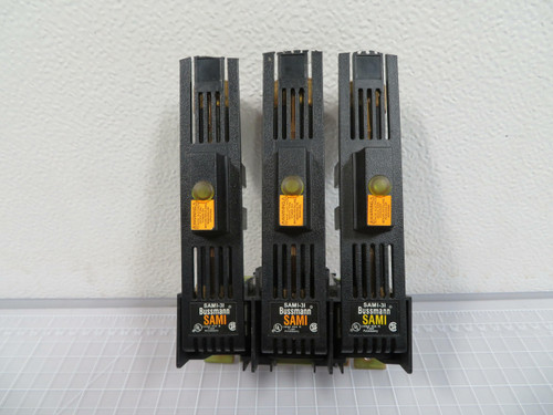 Bussman SAMI-31 40566-0440-51 Fuse Cover w Fuses  For Sale