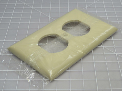 Lot of 10 Pass & Seymour SP8-ICP  Duplex Outlet Cover Ivory  For Sale