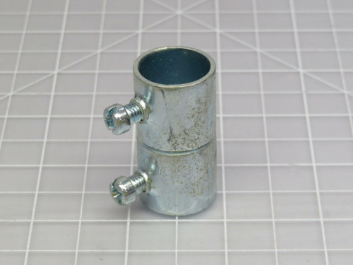 Lot of 50 Bridgeport C-H 1/2 in   240 Set Screw Coupling 1/2 In  For Sale