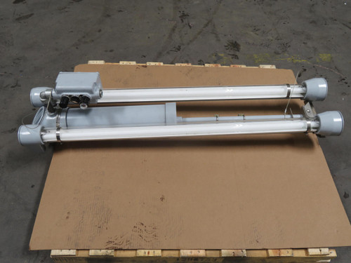 Cooper  EVFDR22029/UNV  Fluorescent Vapor Lighting Fixture  For Sale