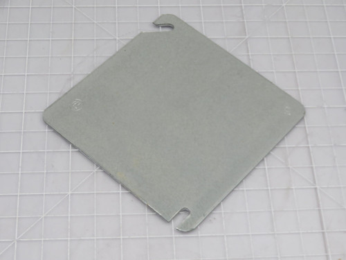 LOT OF 50 COOPER TP472 665243 4 IN SQUARE FLAT BLANK OUTLET BOX COVER T200157