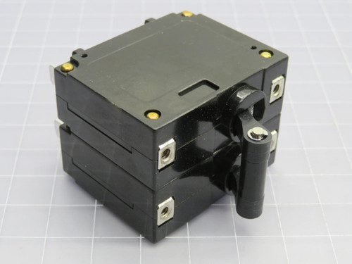 IDEC NRAS2121-15A-AA DIN RAIL MOUNT CIRCUIT BREAKER T219389