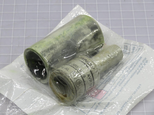 LOT OF 10 BURNDY AYP500 RECEPTACLE T216180