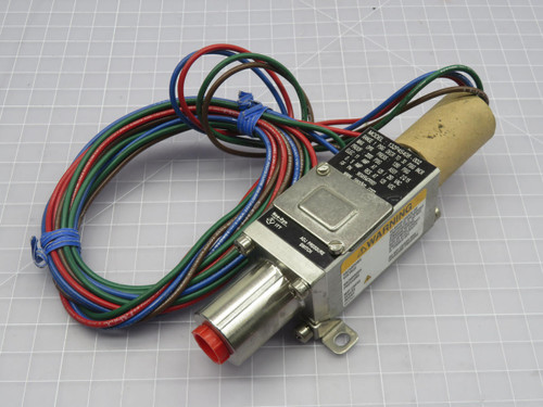 ITT  132P4S408-002  Neo-Dyn Adjustable Pressure Switch  For Sale