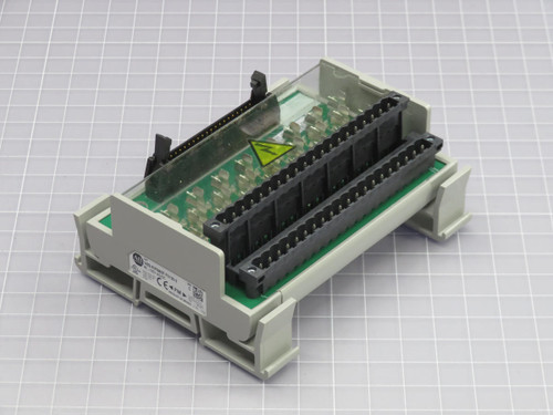 ALLEN BRADLEY  1492-RIFM40F FS120-2  DIGITAL MODULE WITH FIELD REMOVABLE TERMINAL BLOCK  For Sale