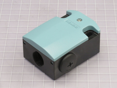 Lot of 10 SIEMENS  3SE5122-0CA00    For Sale