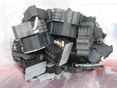 Lot of 130 PHOENIX CONTACT  PT 4-HESI (5X20)    For Sale