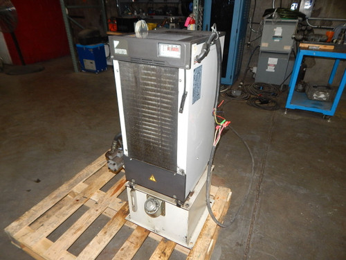 DAIKIN INDUSTRIES AKZ328-X OIL COOLING UNIT M6872