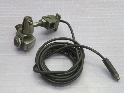 BANNER   Q4XTBLAF300-Q8    For Sale