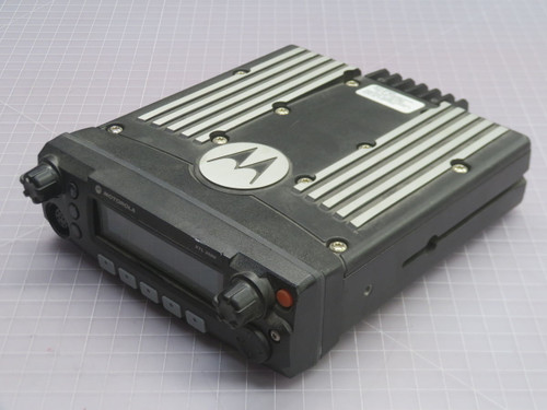 USED MOTOROLA XTL2500 M21KSM9PW1AN DIGITAL MOBILE RADIO TRANSCEIVER T265283 For Sale
