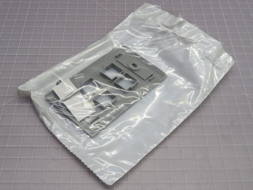 NOB LOT OF 25 COMMSCOPE M14L-270 108168535 FACEPLATE T265333 For Sale