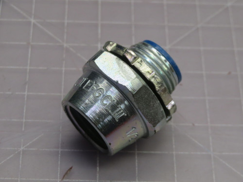 NIB LOT OF 17 THOMAS & BETTS 370 7TAD013090R0000 HUB CONNECTOR T266747 For Sale