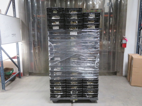 USED LOT OF 102 AF241505.AA STAKPAK MODULAR STRAIGHT WALL CONTAINERS 24X15X5 T267188 For Sale