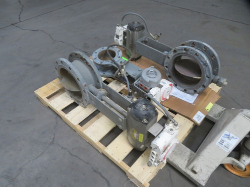 FPR LOT OF 3 MIXED LOT OF BUTTERFLY VALVES T267533 For Sale