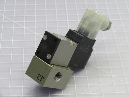 USED LOT OF 2 SMC VK334-5DZ-01N PORT SOLENOID VALVE T267822 FOR SALE