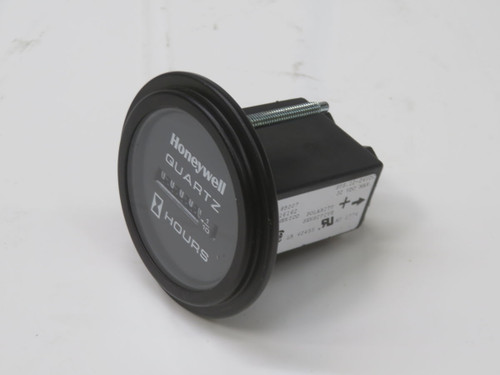 USED HONEYWELL 85007 INDUSTRIAL DC HOUR METER T268584 FOR SALE
