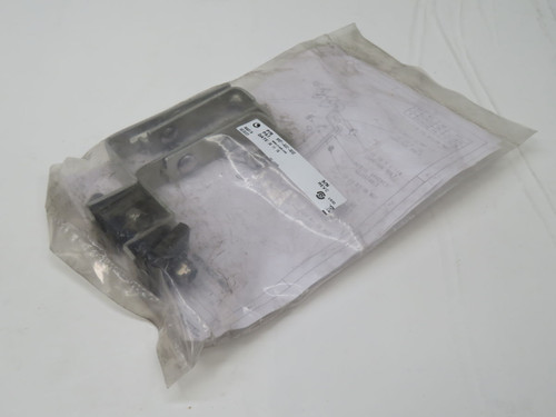 NOB LOT OF 9 COMMSCOPE MST-ACC-02 UNIVERSAL MOUNTING BRACKETS T268741 FOR SALE