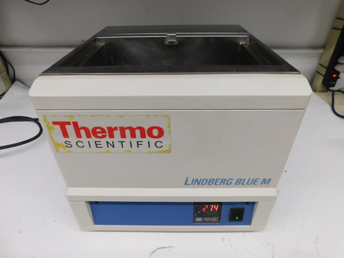 USED THERMO SCIENTFIC WB1110A-1 CIRCULATING WATER BATH 11.0L(2.9GAL.),5°C-100°C M7697 FOR SALE