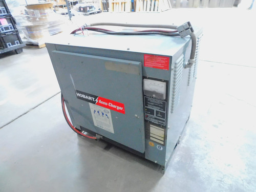 USED HOBART ACCU-CHARGER 450C3-12 FORKLIFT BATTERY CHARGER 24VDC, 865AH,1PH M7700 FOR SALE