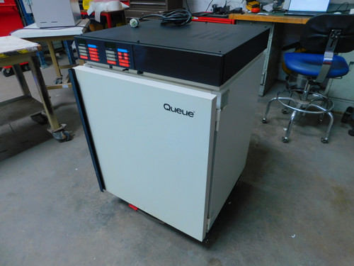 USED QUEUE QWJ500TAUA ENVIRONMENTAL CHAMBER M7744 FOR SALE