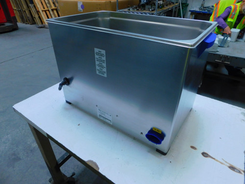 USED ELMA ELMASONIC P 300 H HEATED ULTRASONIC CLEANER 28 LITER M7835 FOR SALE