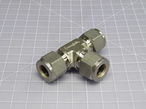 USED LOT OF 5 SWAGELOK SS-810-3 UNION TEE TUBE FITTINGS T271547 FOR SALE